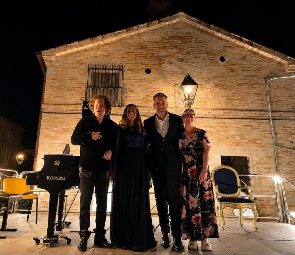 “Classica sotto le stelle”, atmosfere musicali di Morricone e Piazzolla in piazza a Monte Urano